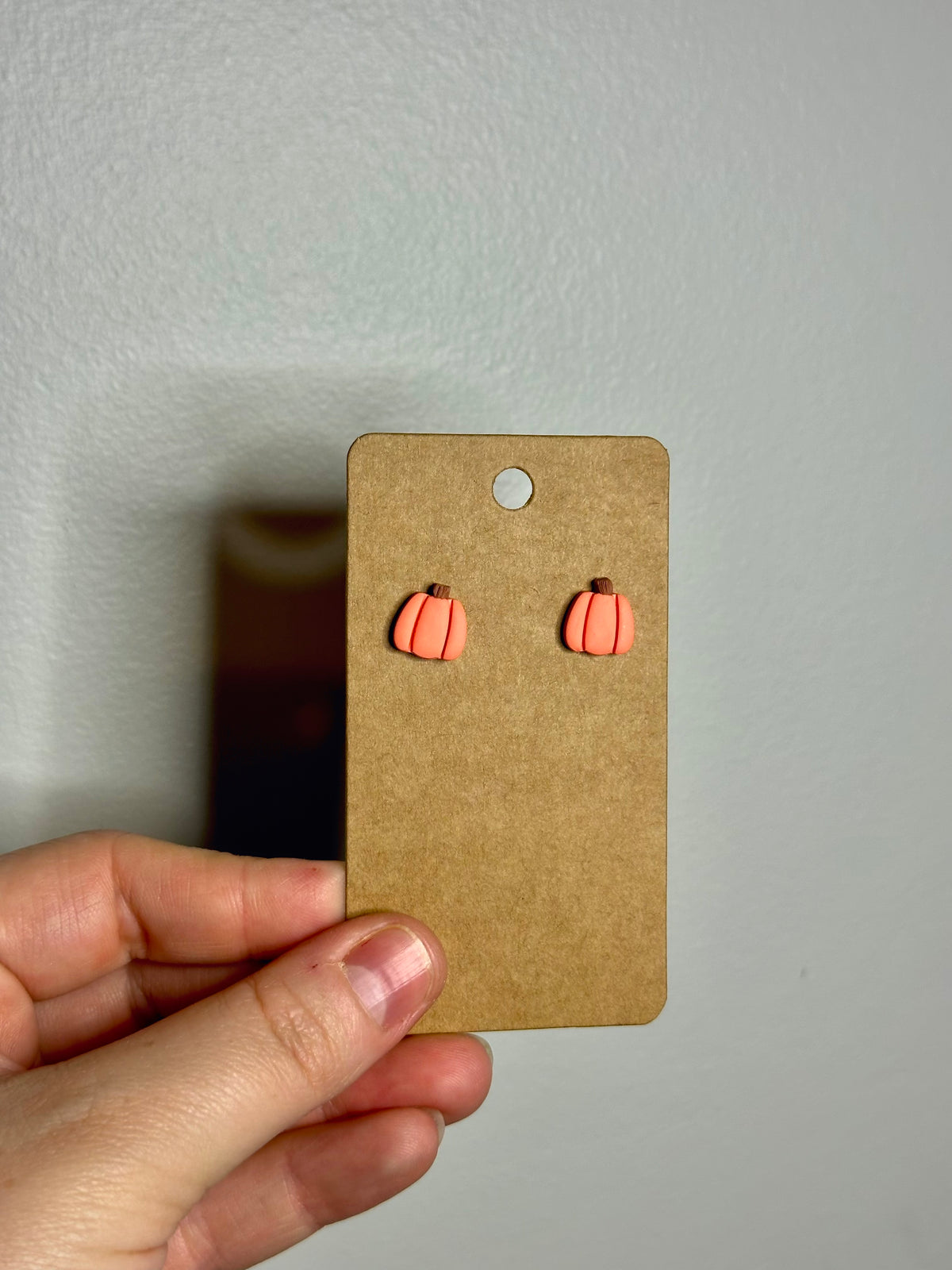Mini Coral Pumpkin Stud