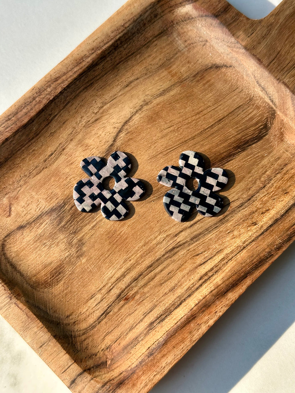 Checkered Flower Charms